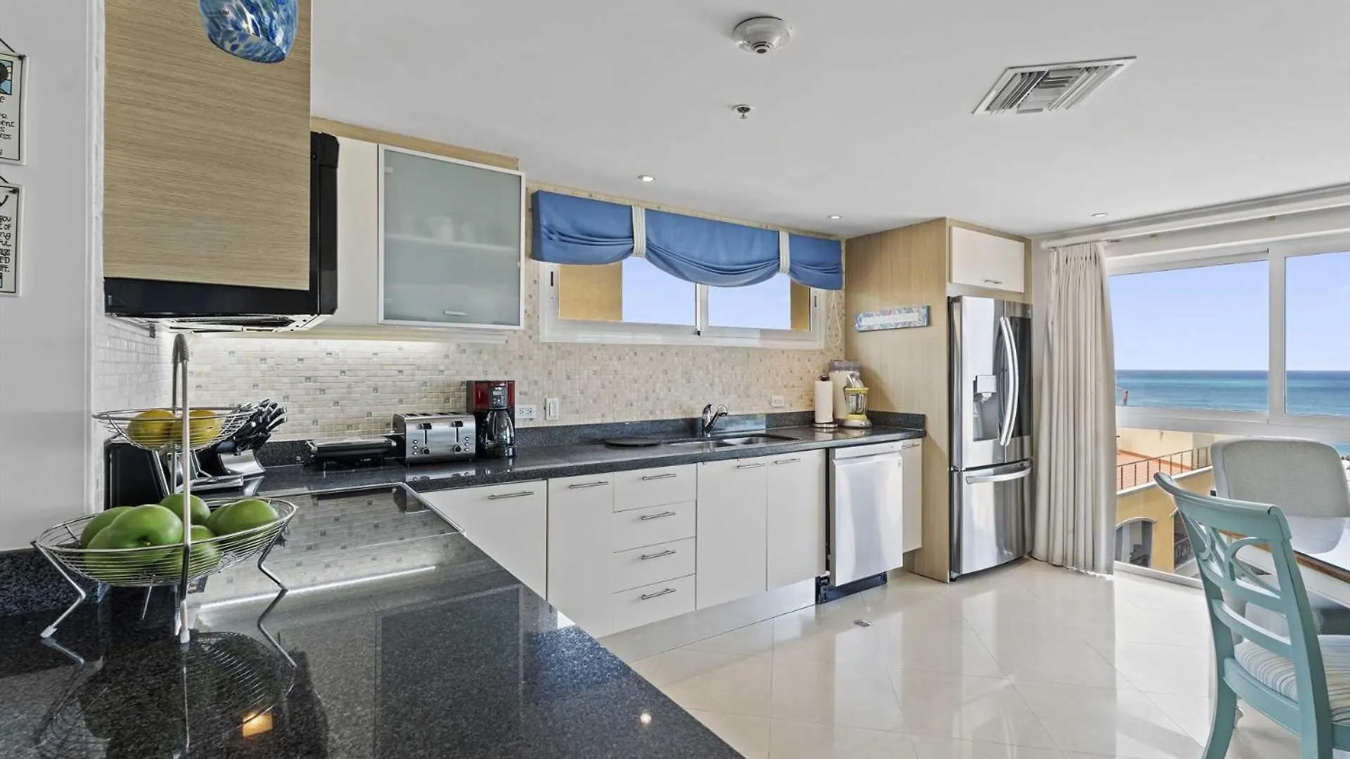 Beachfront - Ultimate Penthouse 3+Br Condo - Bg531 Palm Beach